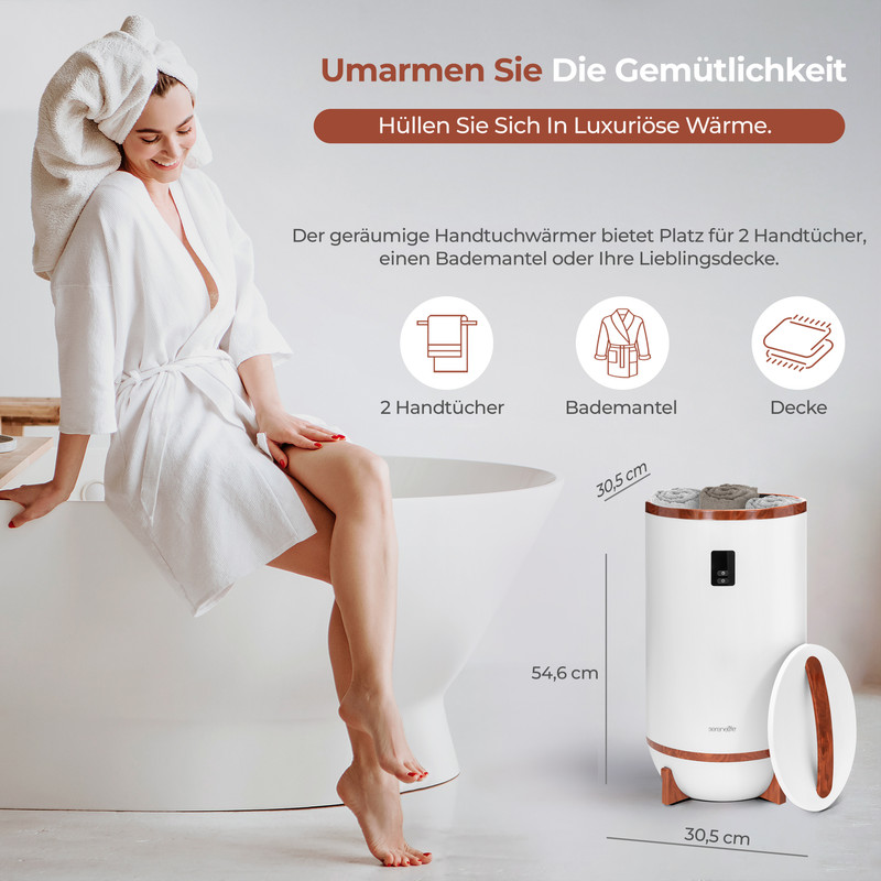 Frau im Bademantel sitzt neben einer Badewanne; daneben Handtuchwärmer mit Maßen.