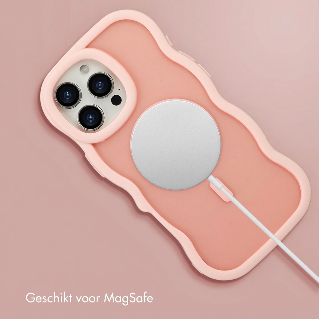 Custodia rosa per iPhone con caricatore MagSafe e cavo. Tre fotocamere sul retro.