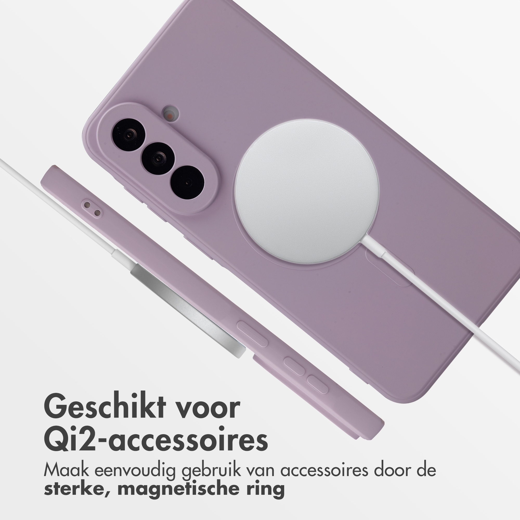 Una custodia viola per telefono con tre obiettivi e un anello magnetico bianco.