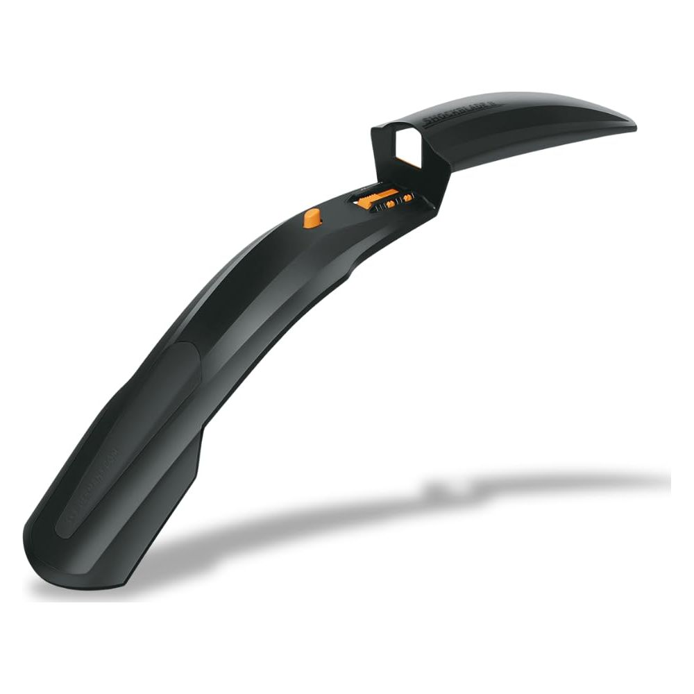 Ein schwarzer Fahrradschutzblech mit orangefarbenen Akzenten und dem Wort SHOCKBLADE.