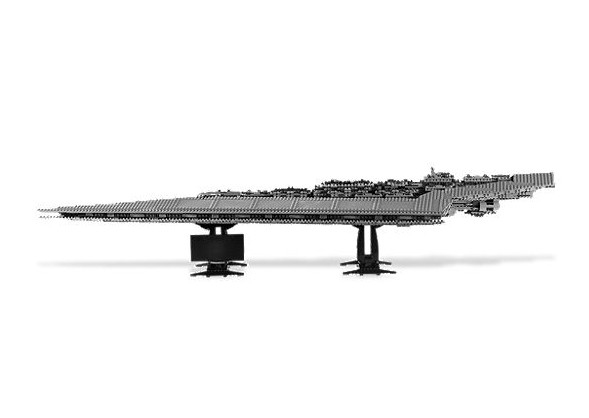 Een grijs model ruimteschip met puntige boeg rust op twee standaarden.