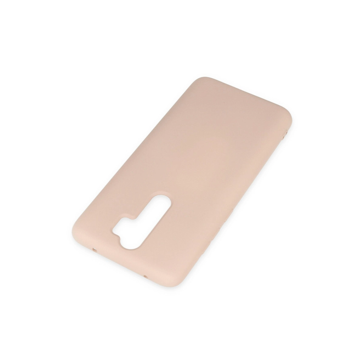 Açık pembe silikon bir telefon kılıfı, kamera kesiğiyle beyaz bir arka plan üzerinde açılı duruyor.