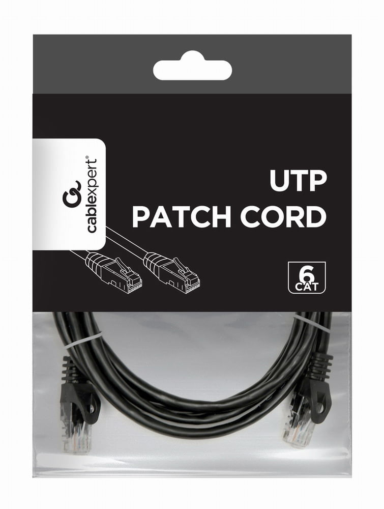Cable de red UTP negro, CAT 6, con conectores RJ45, en embalaje.