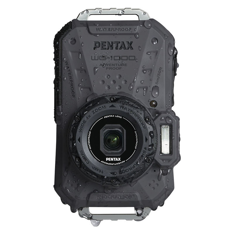 Cámara Pentax WG-1000 gris e impermeable cubierta de gotas de agua.