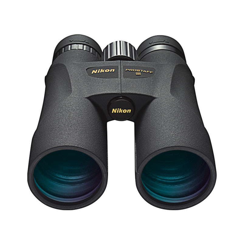 Binocolo Nikon Prostaff nero con rotella di messa a fuoco argentata, su sfondo bianco.