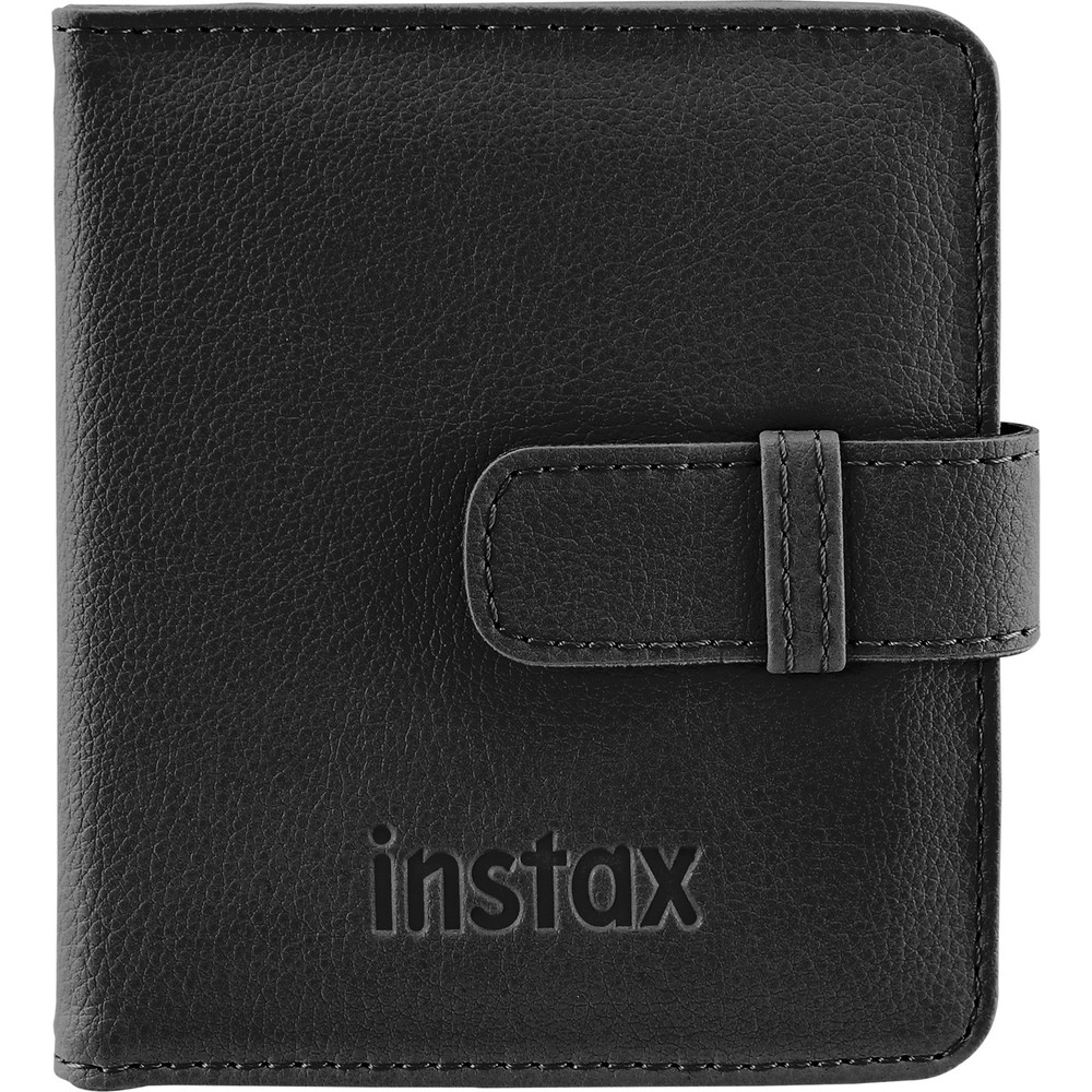 Instax logolu ve kayışlı kapamalı siyah deri çanta.