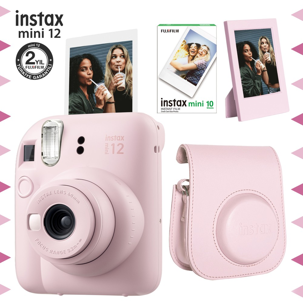 Pembe Instax Mini 12 kamera seti, film ve kılıf ile.