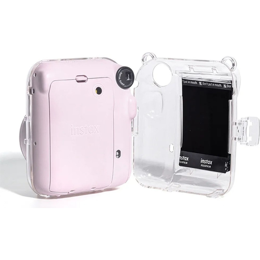 Açık şeffaf koruyucu kılıfıyla pembe bir Instax kamera gövdesi.