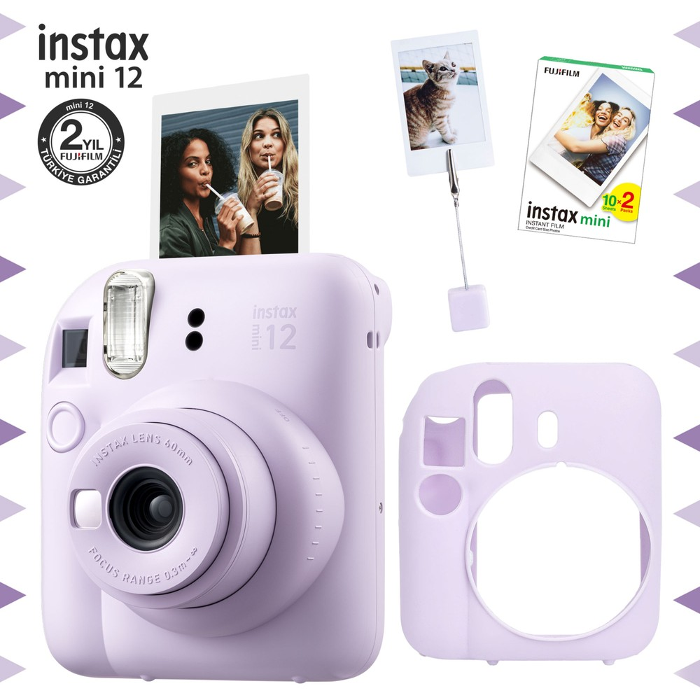 Lavanta rengi Instax Mini 12 anında fotoğraf makinesi ve aksesuarları.