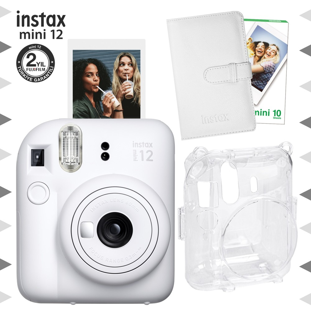 Beyaz Instax Mini 12 kamera, fotoğraf, kılıf ve koruyucu kapak.