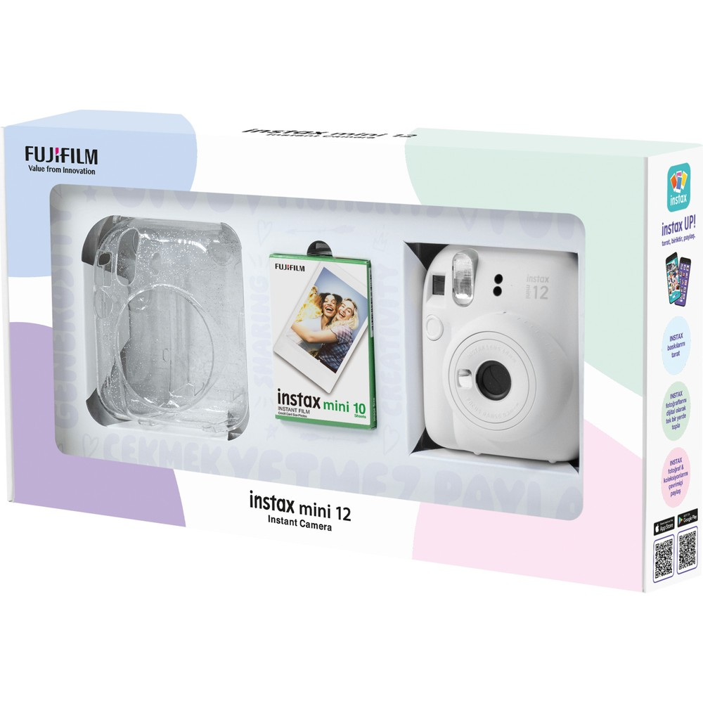 Beyaz Fuji Instax Mini 12 anlık kamera, şeffaf simli kılıf ve film paketi.
