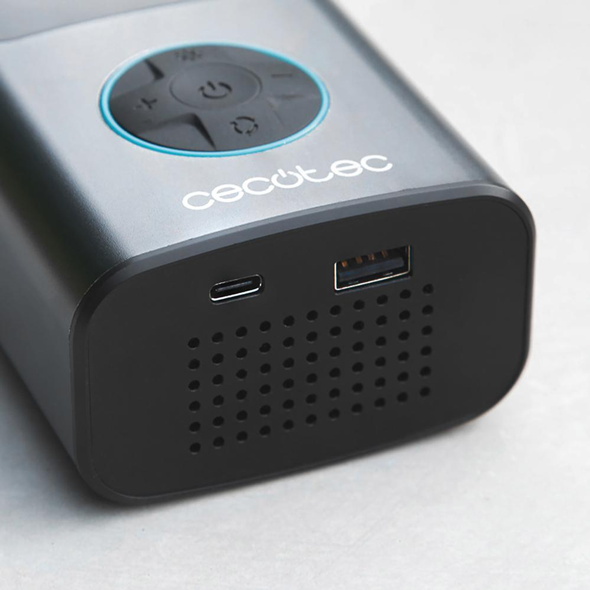 Dispositivo gris con logo CECotec, puertos USB-C y USB-A.
