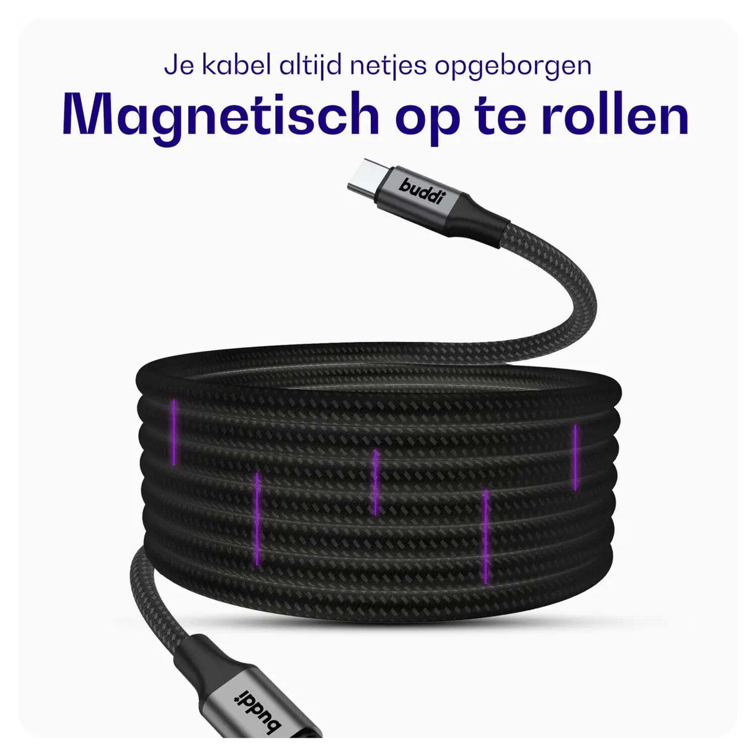 Een zwarte kabel met USB-C connector en paarse markeringen, opgerold.
