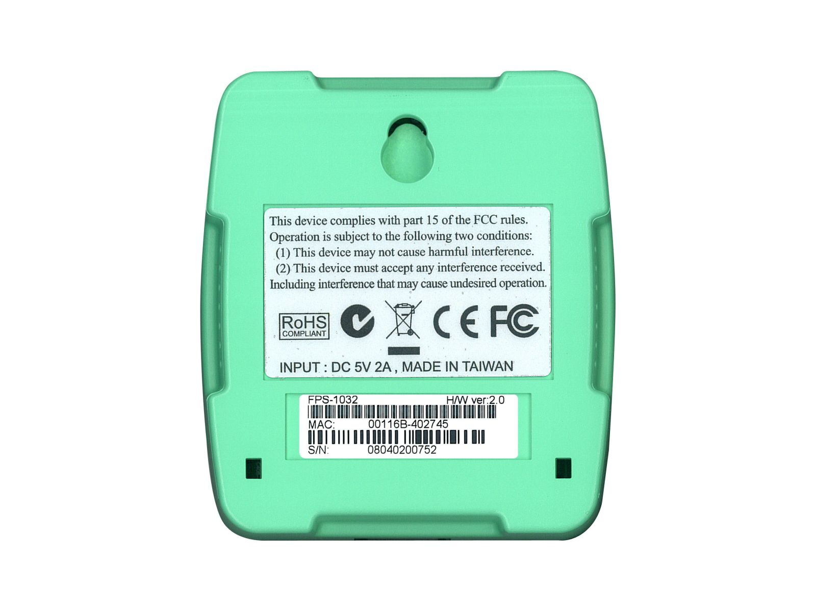 Retro di un dispositivo verde con certificazioni FCC, CE e RoHS. Ingresso: 5V 2A.