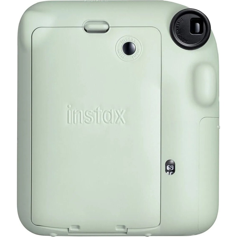 Açık yeşil anında fotoğraf makinesi, Instax logosu ve vizörlü arka görünüm.