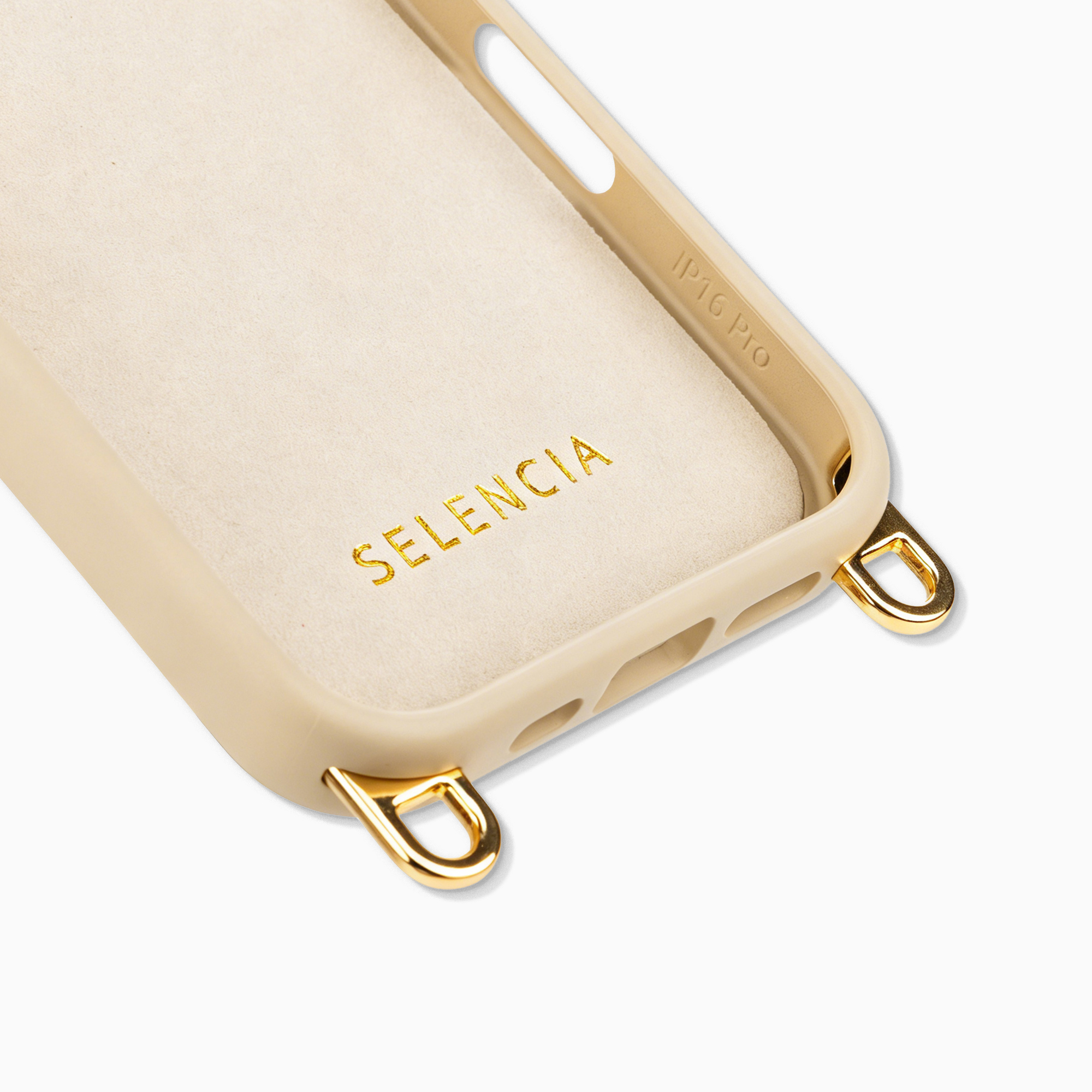 Una funda de teléfono beige con detalles dorados y el logo 'SELENCIA'.