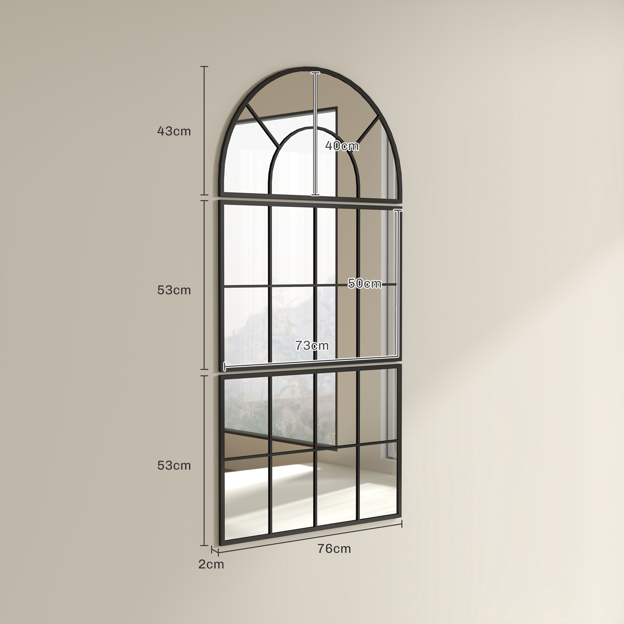 Un espejo rectangular con marco de metal negro que se transiciona a una forma de arco.