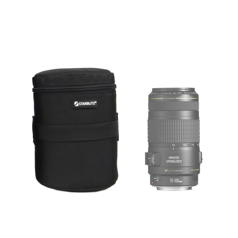 Un estuche negro Starblitz para lente está junto a un lente Canon 70-300mm con estabilizador de imagen.