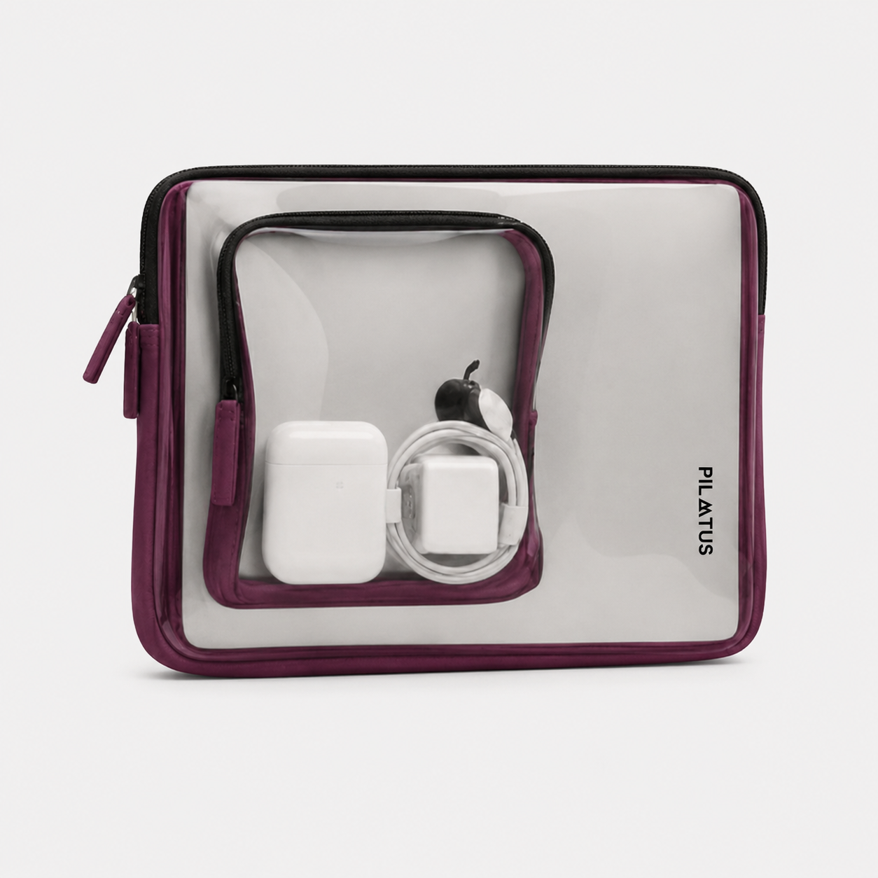 Una pochette trasparente con bordo scuro, contenente una custodia di ricarica bianca e un caricabatterie bianco.