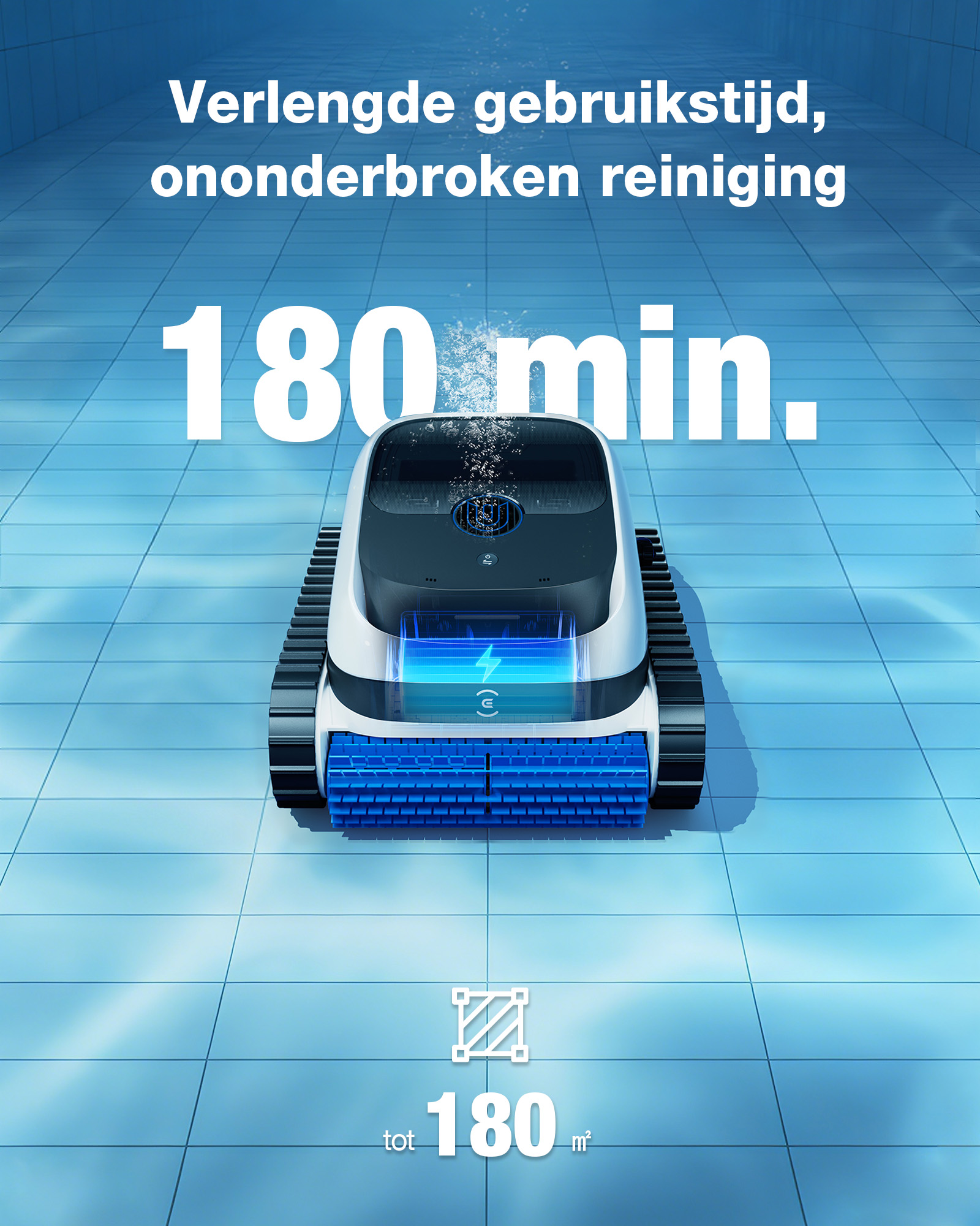 Een witte en grijze zwembadrobot met blauwe borstels reinigt een blauw zwembad.