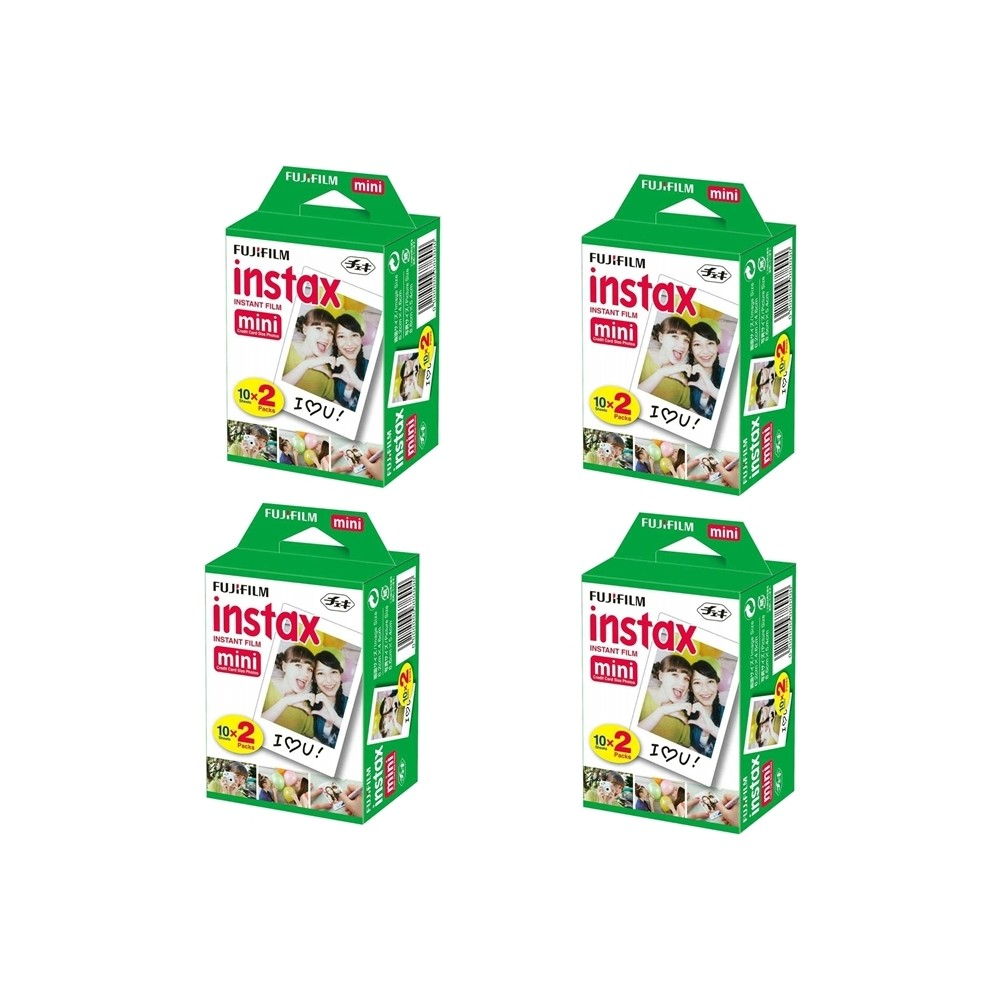 Dört kutu Fujifilm Instax Mini anında film. Her kutuda iki kız ve metin var.
