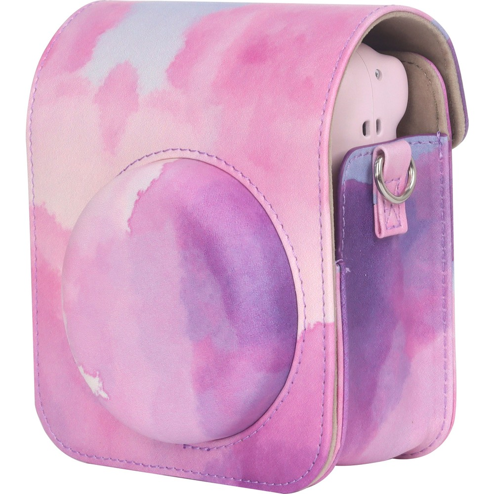 Lens kesimi olan pembe ve mor tie-dye kamera çantası.