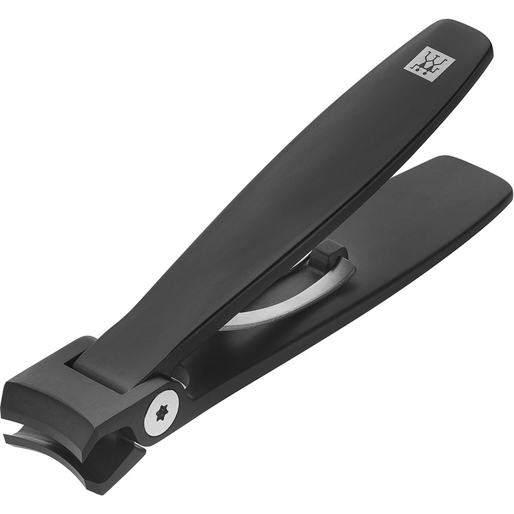 Schwarzer Nagelknipser mit silbernem Drehpunkt und dezentem Logo auf dem oberen Griff.