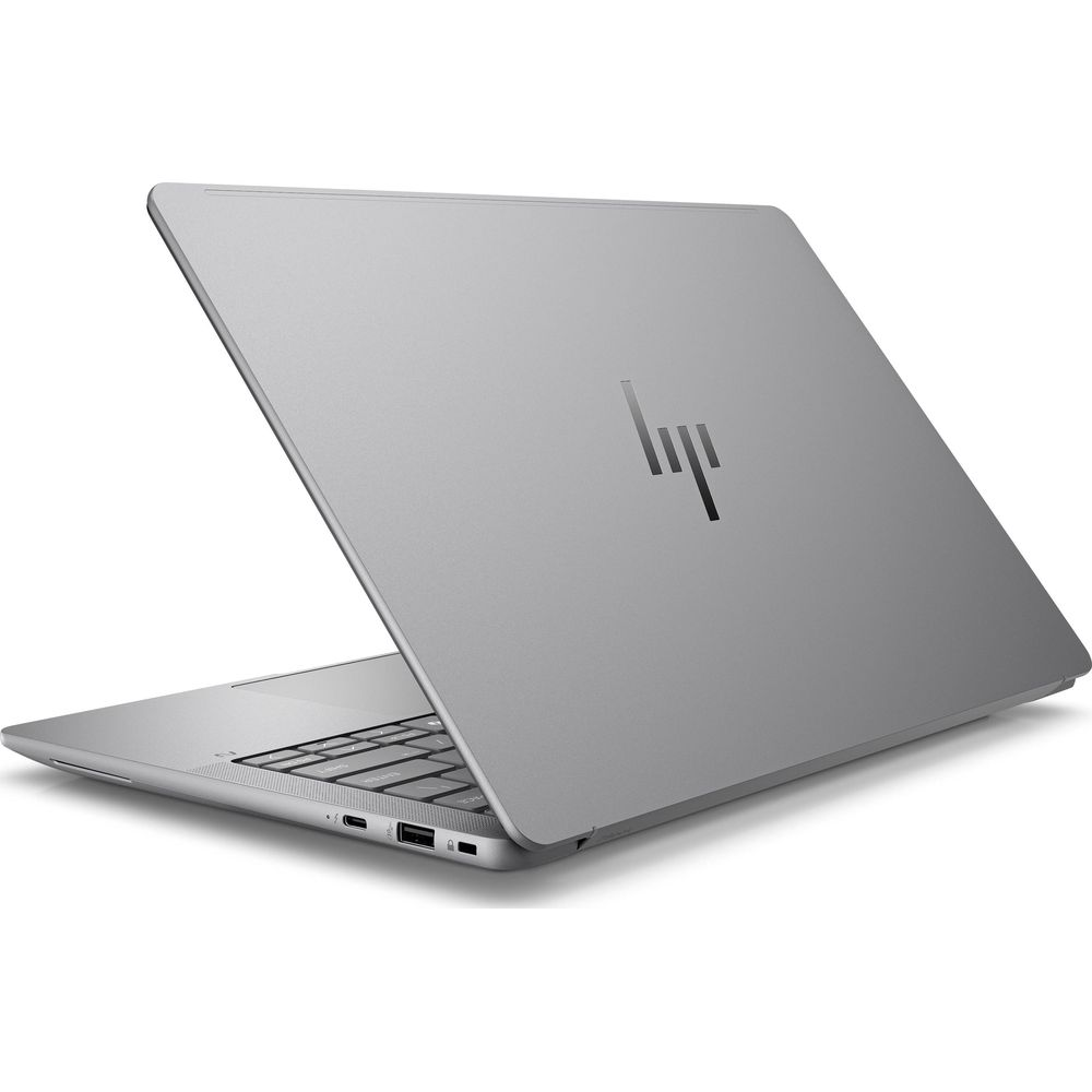 Un ordinateur portable HP argenté est montré sur fond blanc.