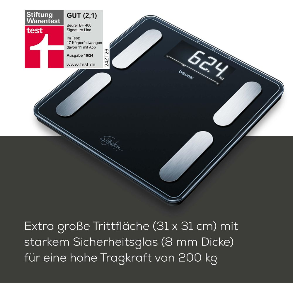 Schwarze Glaswaage mit digitaler Anzeige zeigt 62,4 kg an. Mit 4 Elektroden und Logo.