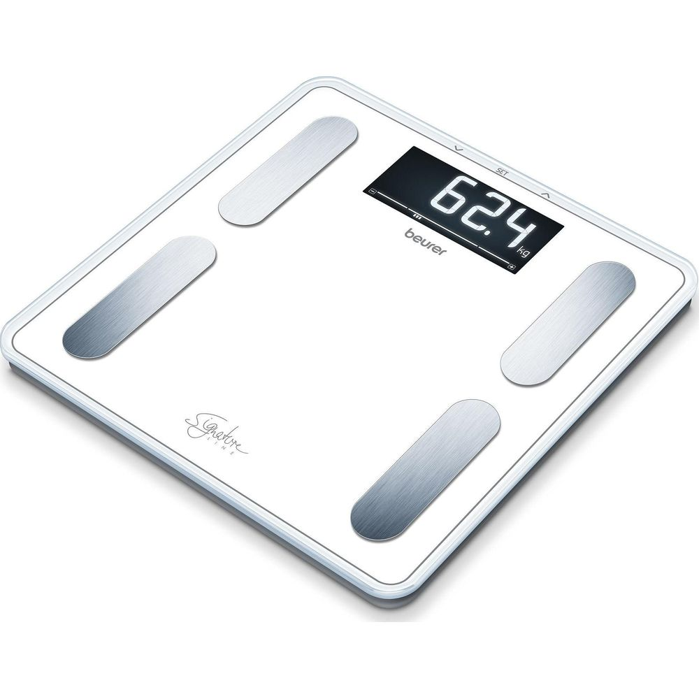 Weiße digitale Körperwaage mit silbernen Elektroden und LCD-Display zeigt 62,4 kg.