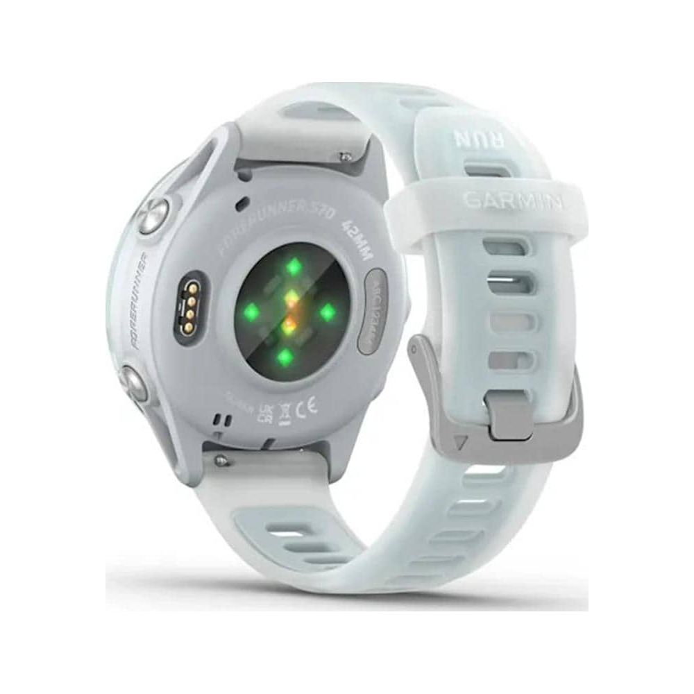 Reloj inteligente Garmin Forerunner 570 blanco con sensor de ritmo cardíaco.