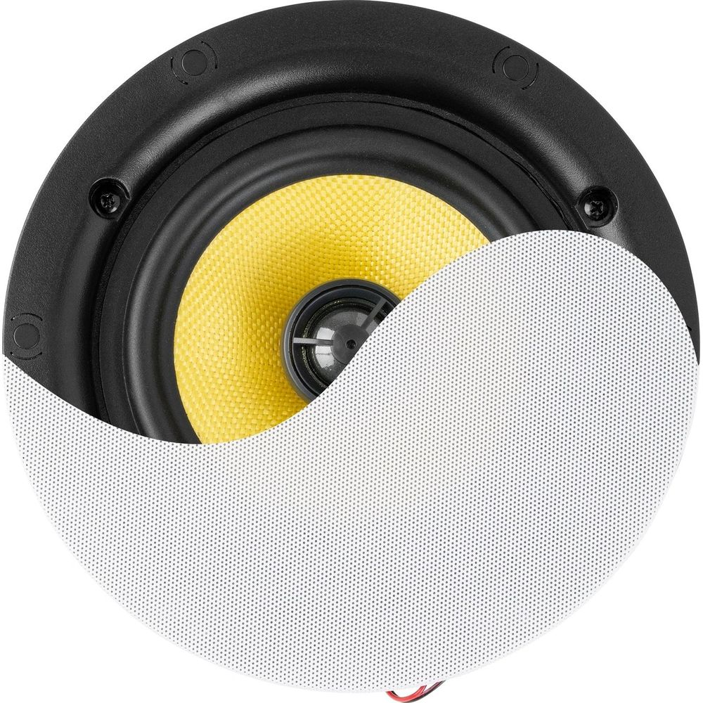 Un altavoz redondo con cono amarillo y tweeter negro, parcialmente cubierto por una rejilla blanca.