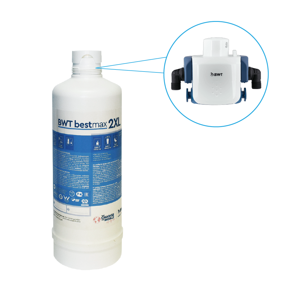 Una bottiglia di filtro dell'acqua bianca con un cerchio blu inserito che mostra un piccolo dispositivo bianco e blu.