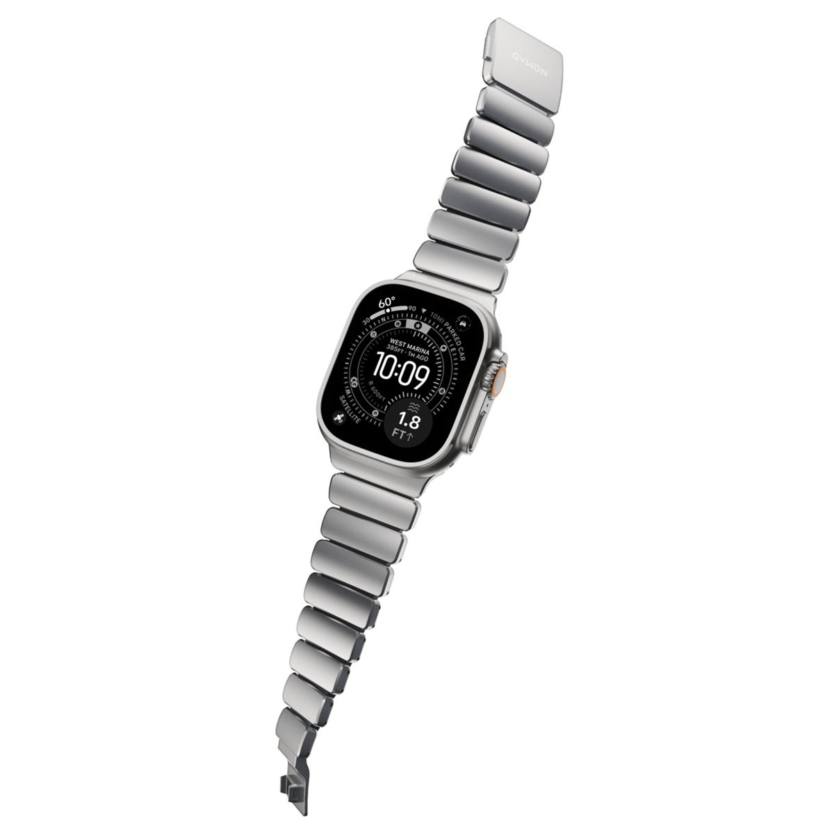 Uno smartwatch con cinturino in metallo argentato mostra 10:09, altitudine e dati GPS.