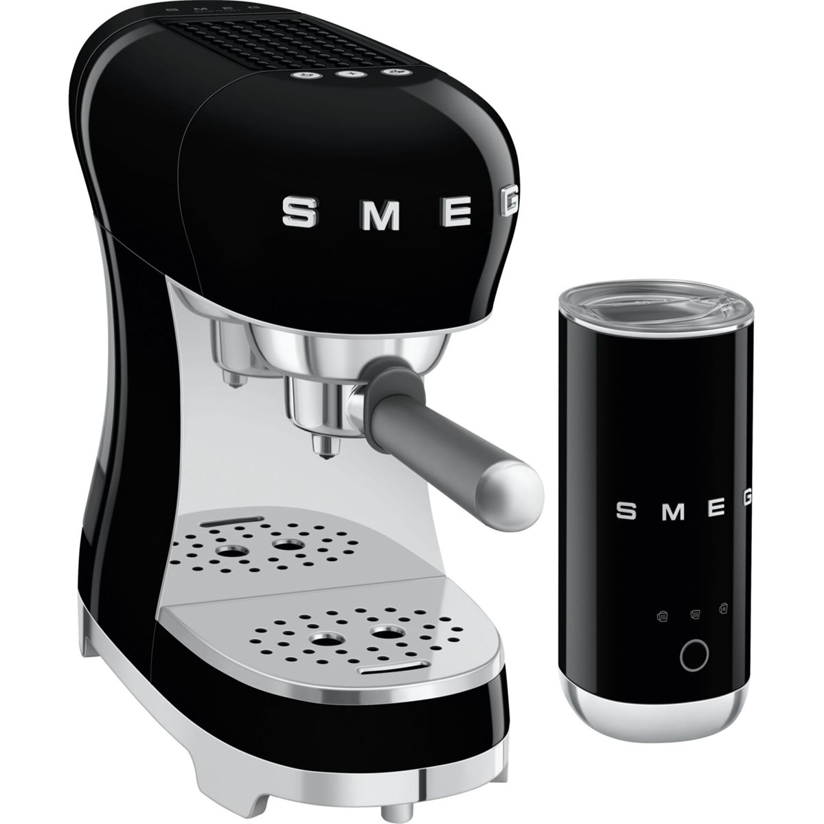 Siyah Smeg espresso makinesi süt köpürtücü ile.