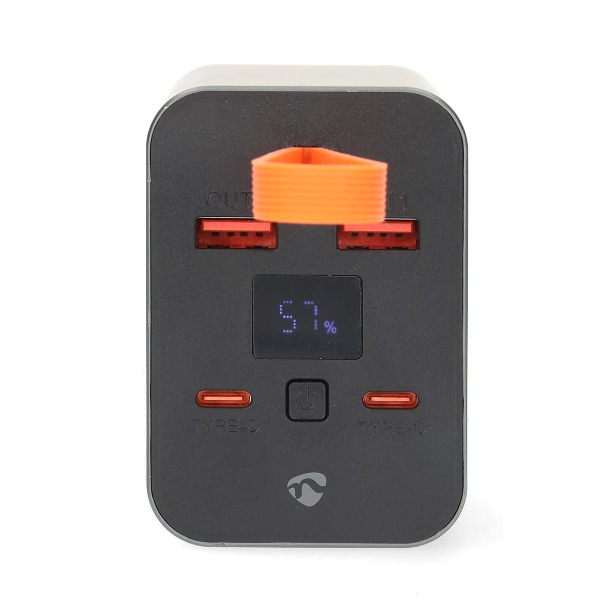 Un power bank nero con cinturino arancione, due porte USB-A, un display e due porte USB-C.