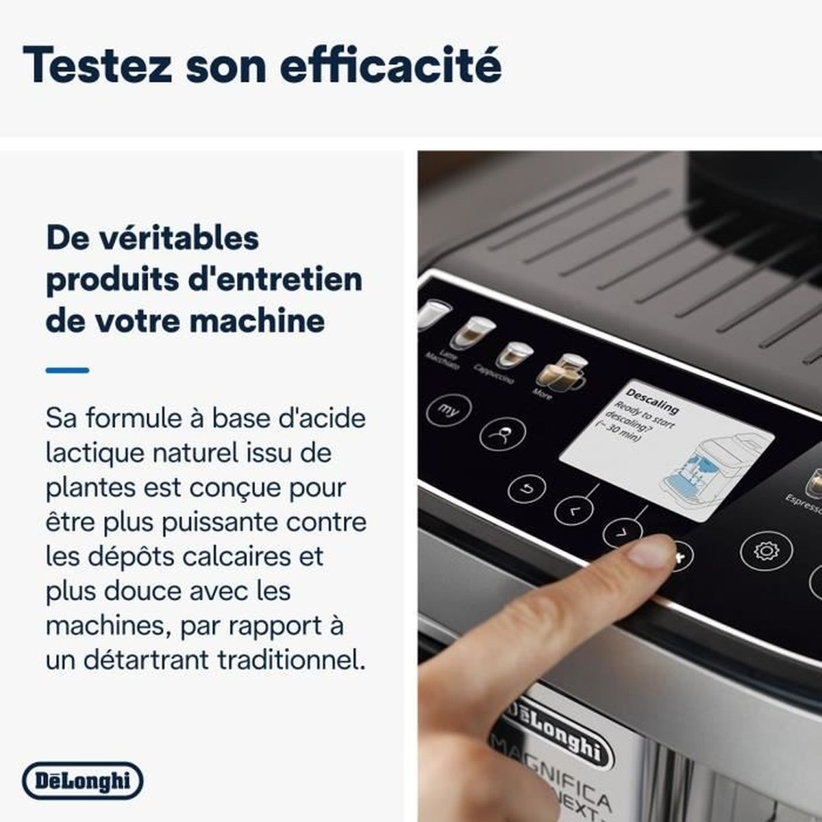 Eine Hand drückt eine Taste auf einer DeLonghi Kaffeemaschine mit dem "Entkalken"-Bildschirm.