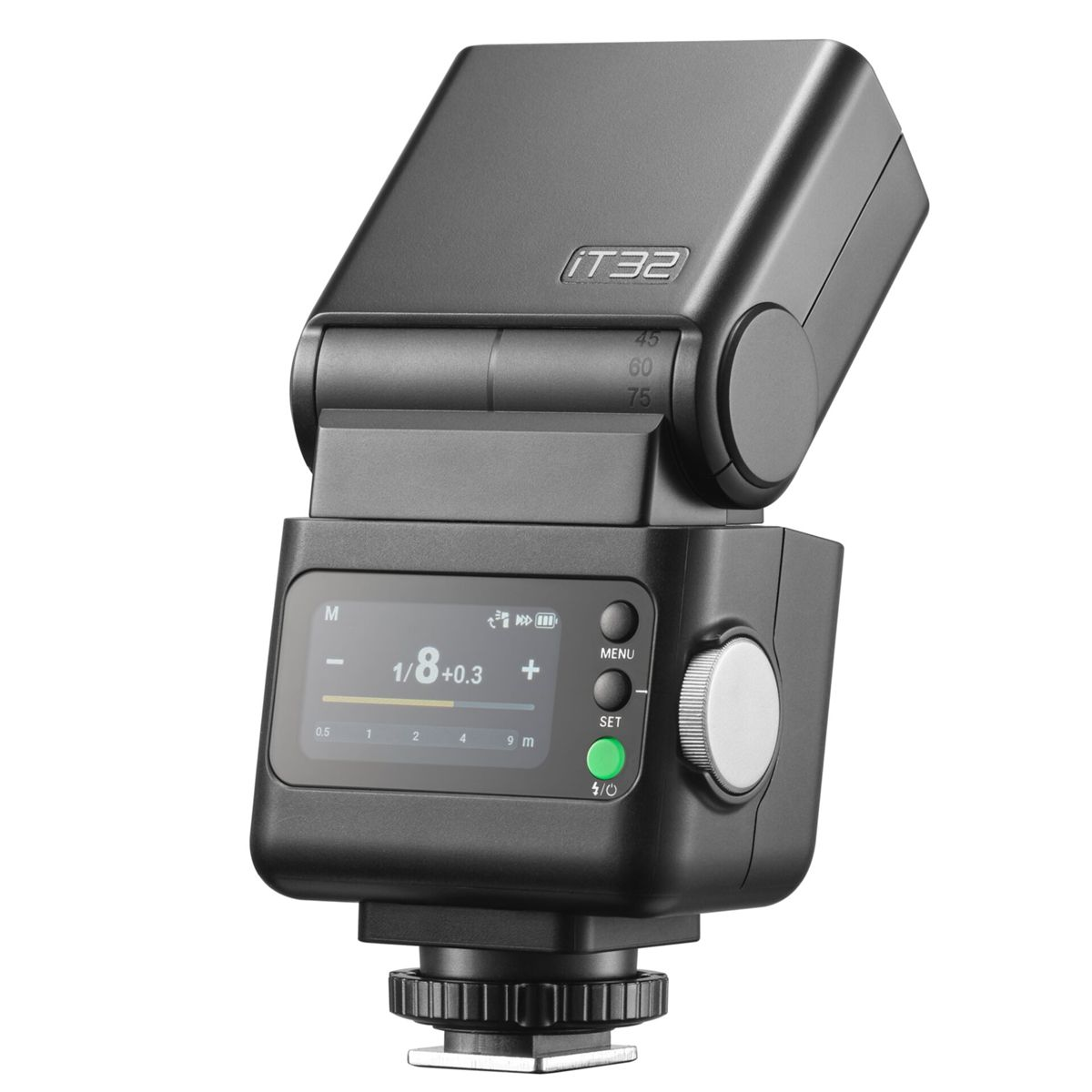 Un flash per fotocamera nero, modello IT32, con display digitale che mostra impostazioni e distanza.
