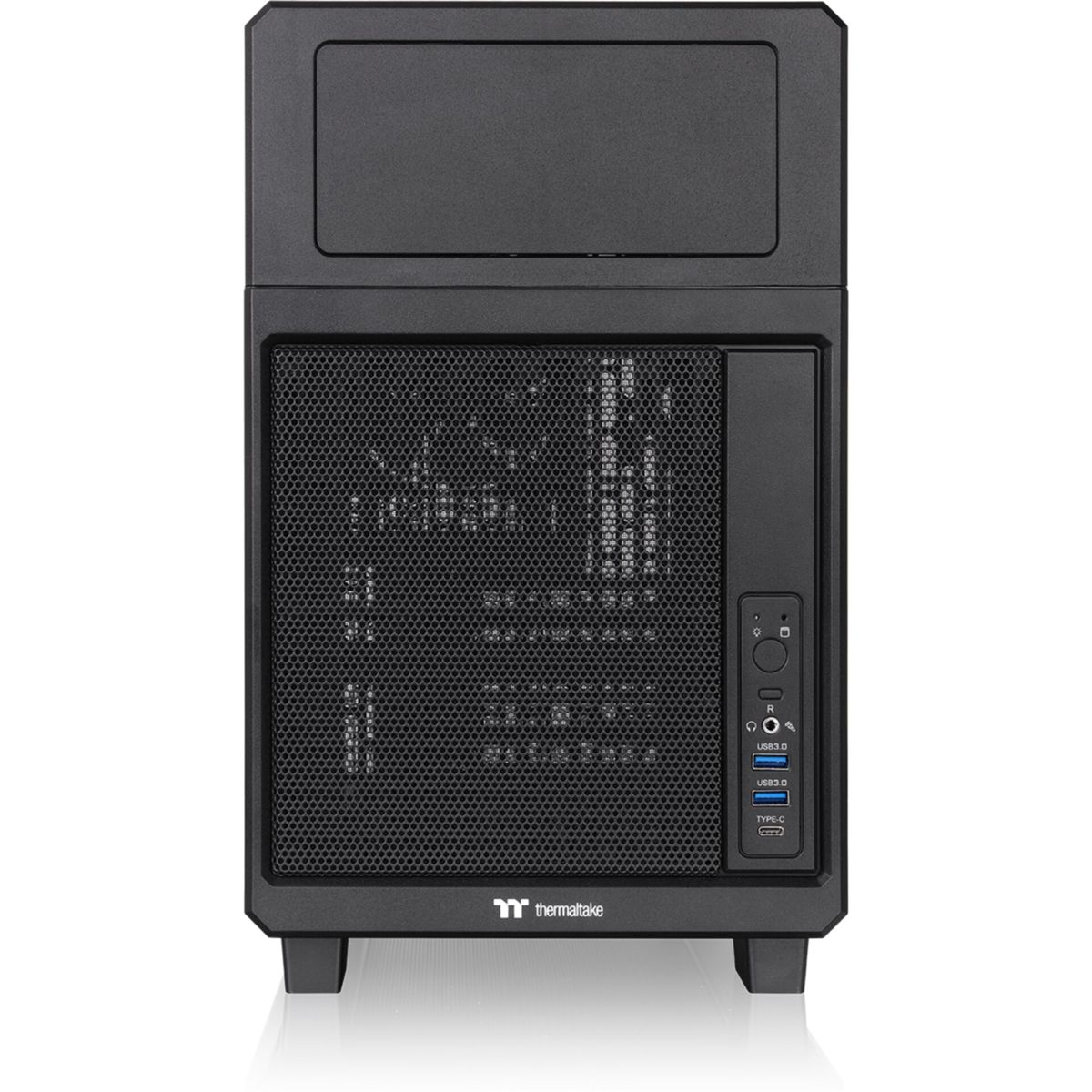 Schwarzes Computergehäuse mit Lüftungsgitter und USB-Anschlüssen.