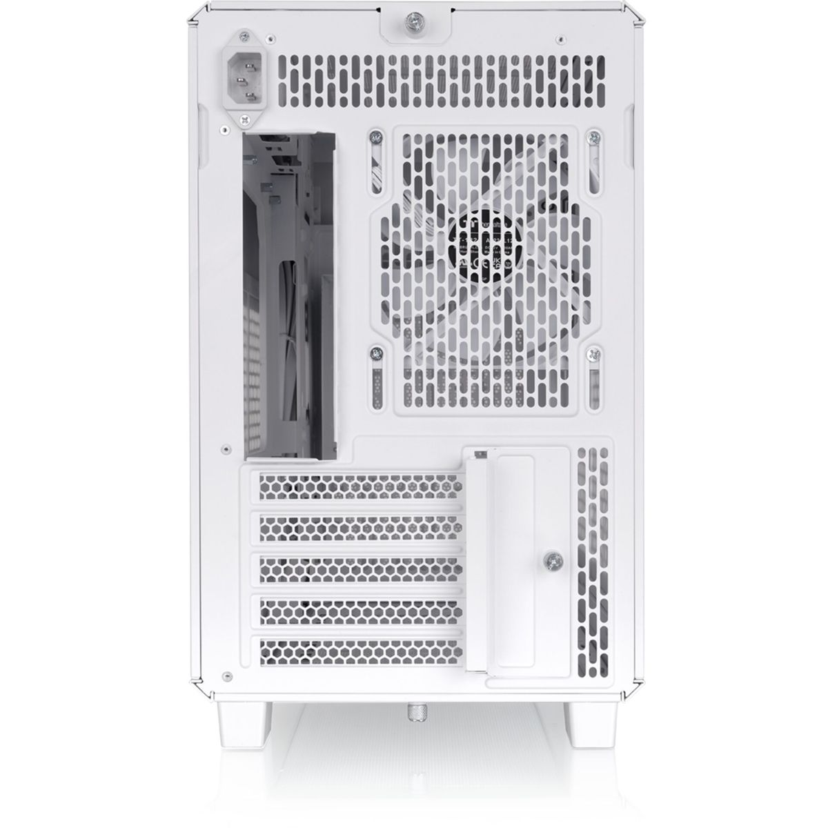 Rückseite eines weißen Computergehäuses mit Lüfter, Anschlüssen und Lüftungsschlitzen.