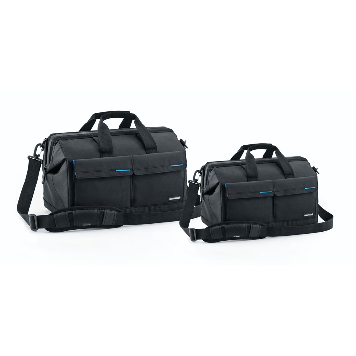 Zwei schwarze Reisetaschen mit blauen Akzenten auf weißem Hintergrund. Eine größer als die andere.