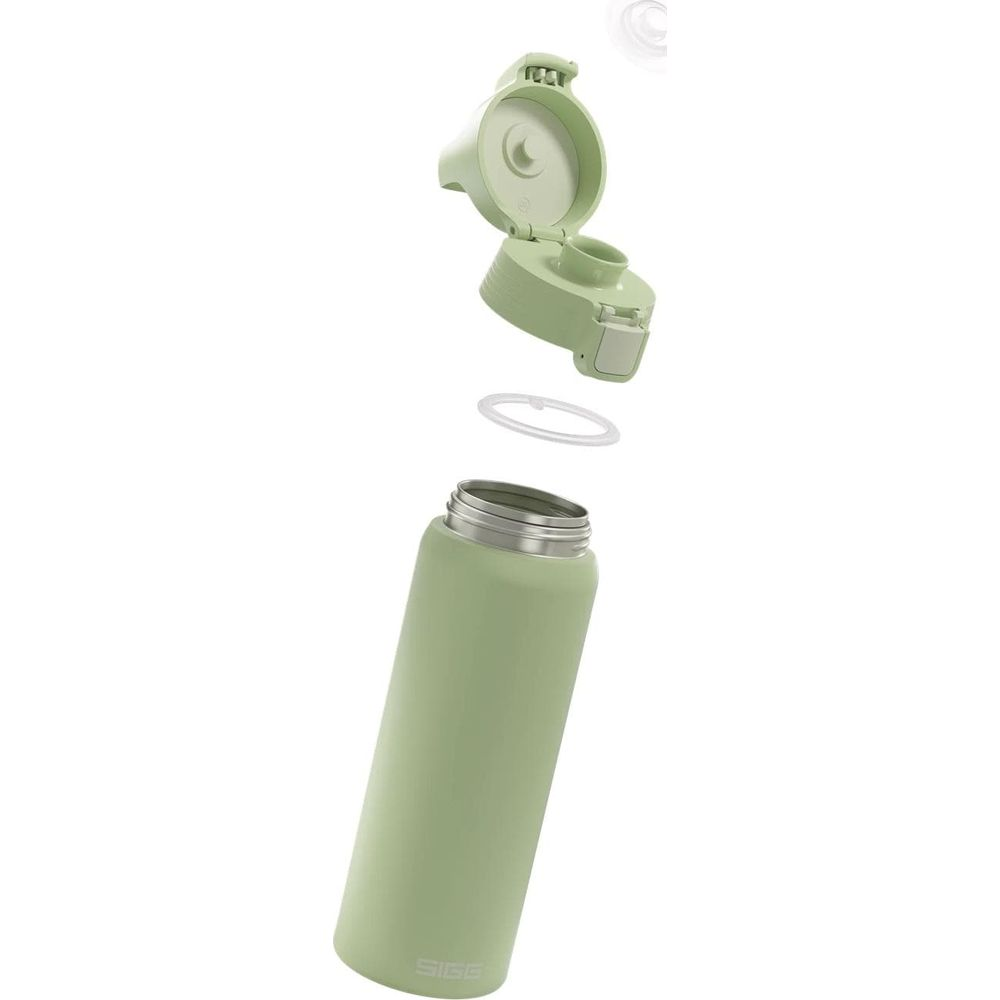 Eine grüne Wasserflasche mit offenem Deckel und Dichtungsring.
