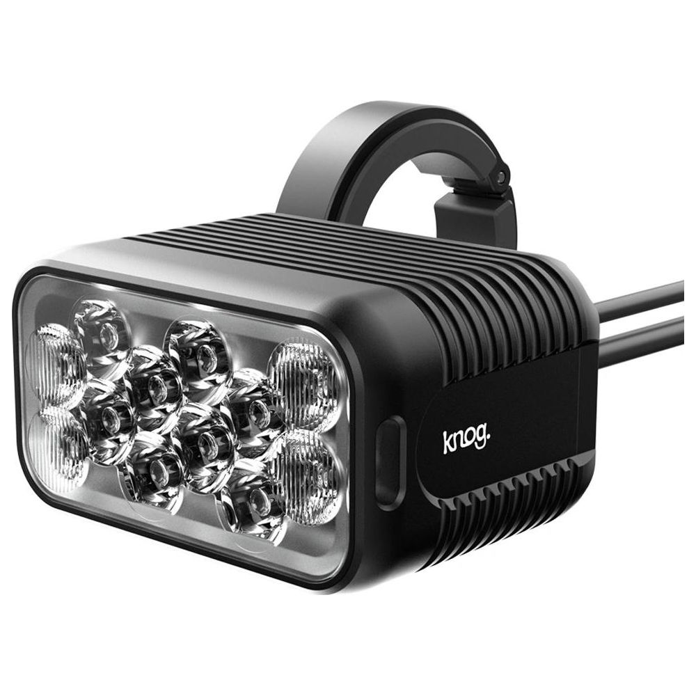 Schwarzer Fahrradscheinwerfer mit 12 LEDs und Riemenhalterung.