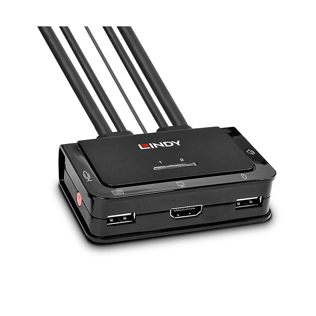 Switch KVM Lindy nero con cavi, porte USB e HDMI.