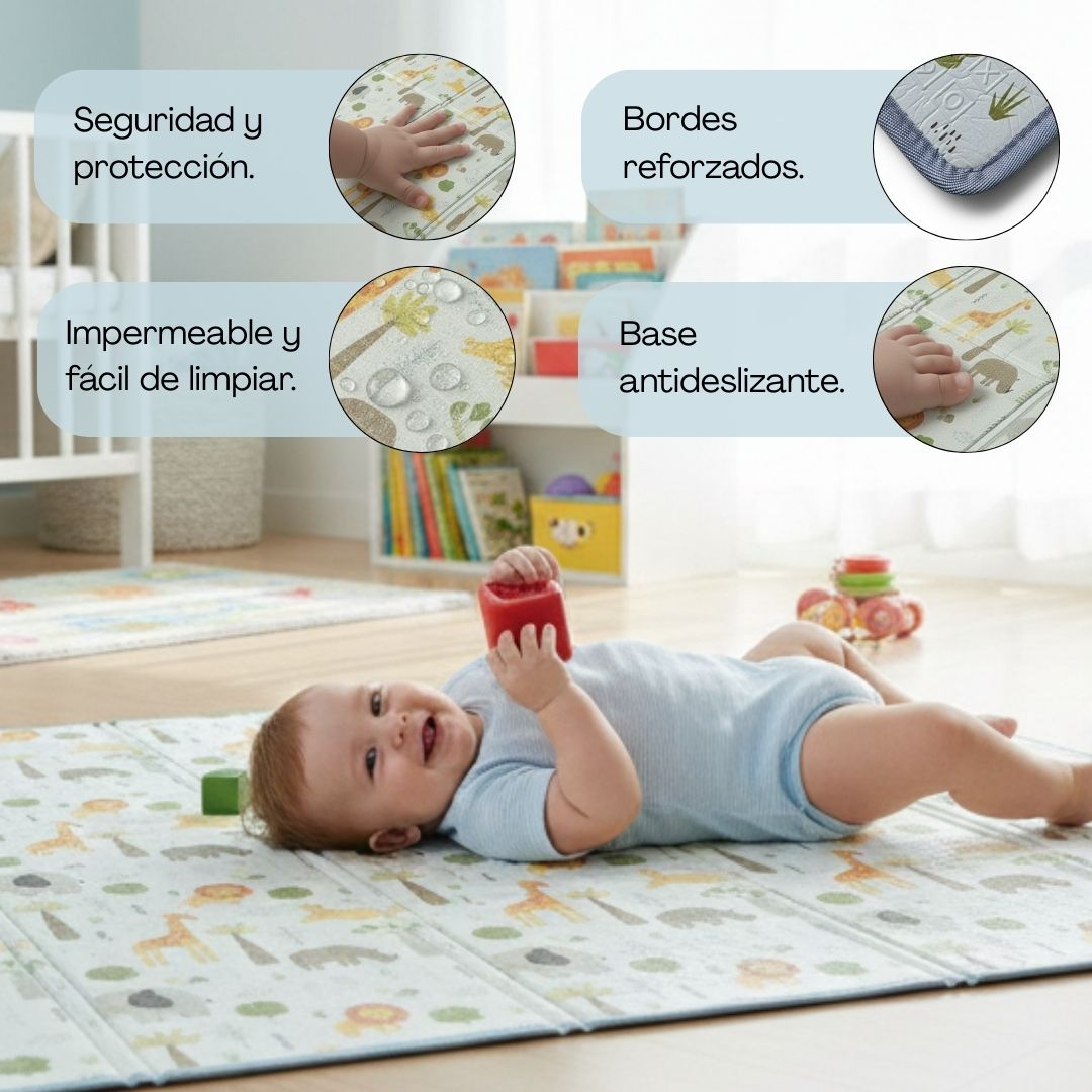 Bebé tumbado en una alfombra de juegos con estampados de animales. Es impermeable.