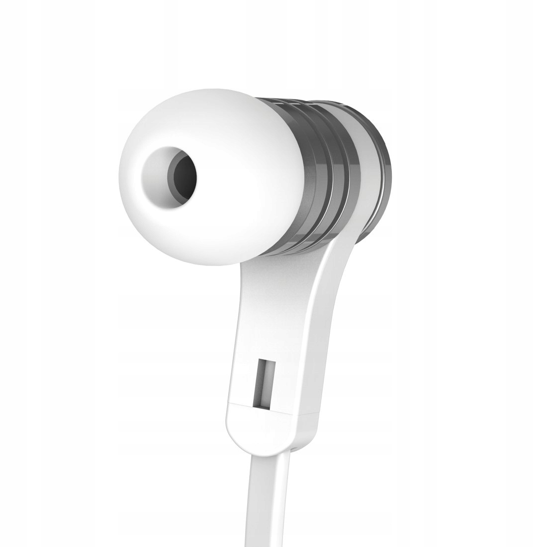Ein weißer In-Ear-Kopfhörer mit silbernen Ringen und einem schmalen Kabel.