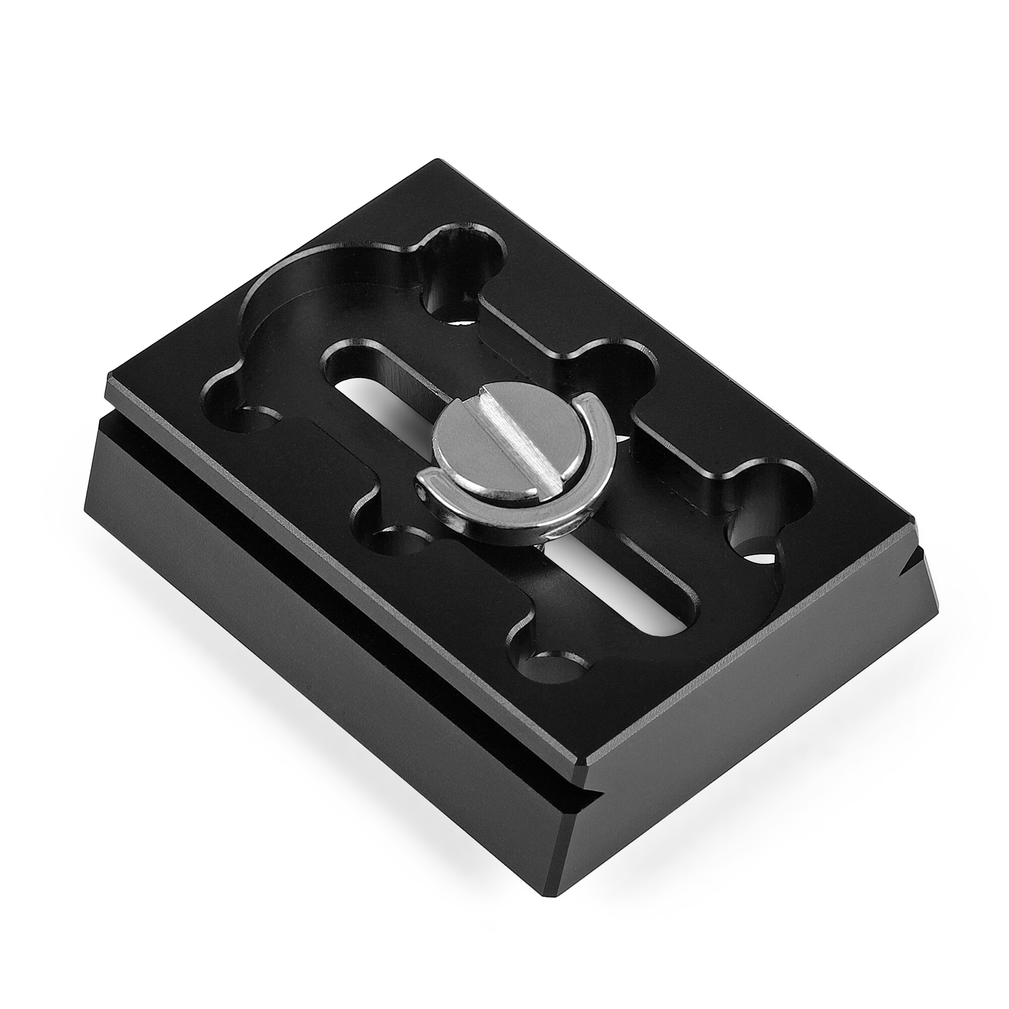 Schwarze Kameraplatte mit silbernem Stellschraubmechanismus, auf weißem Grund.