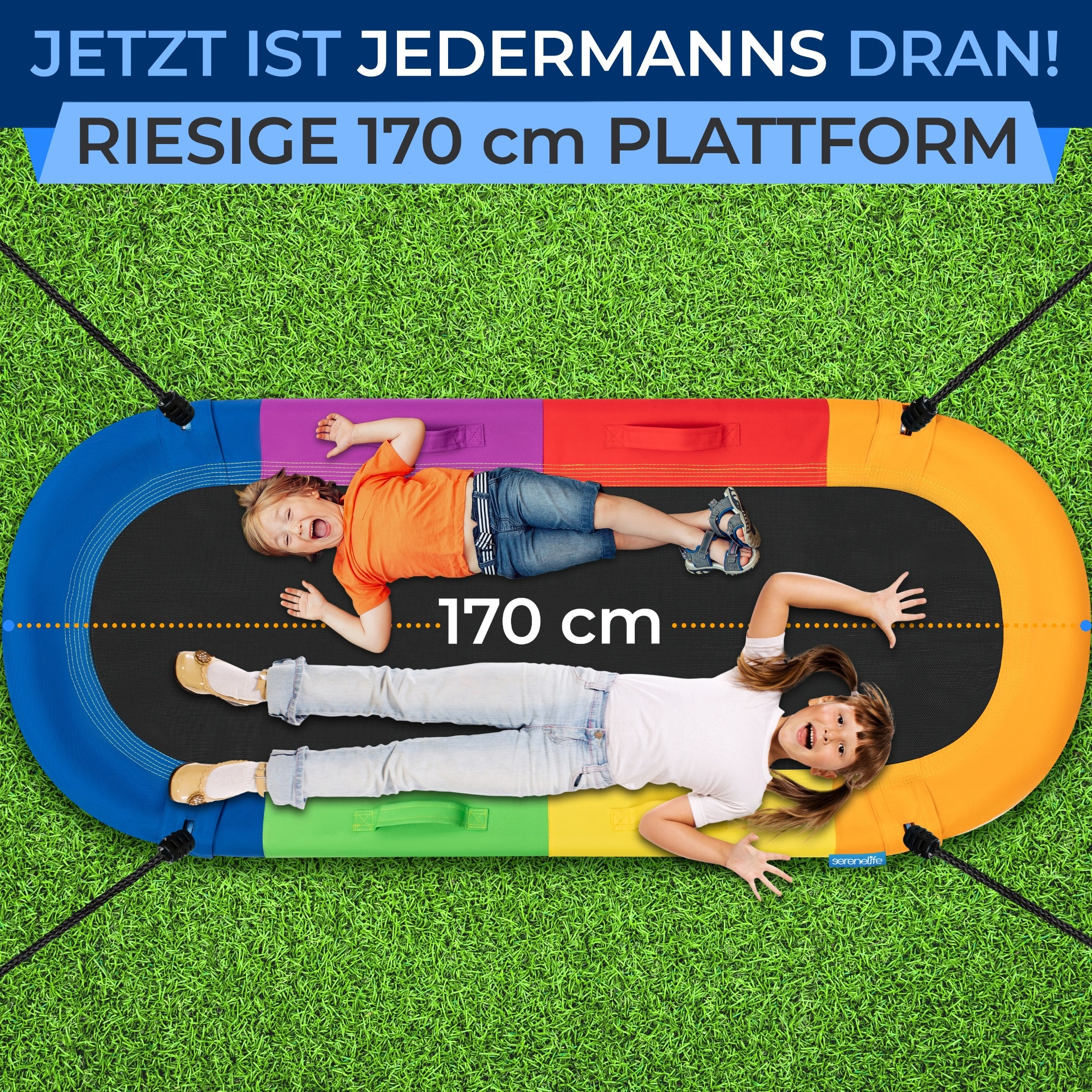 Zwei Kinder liegen auf einer bunten 170cm Hängematte im Gras.