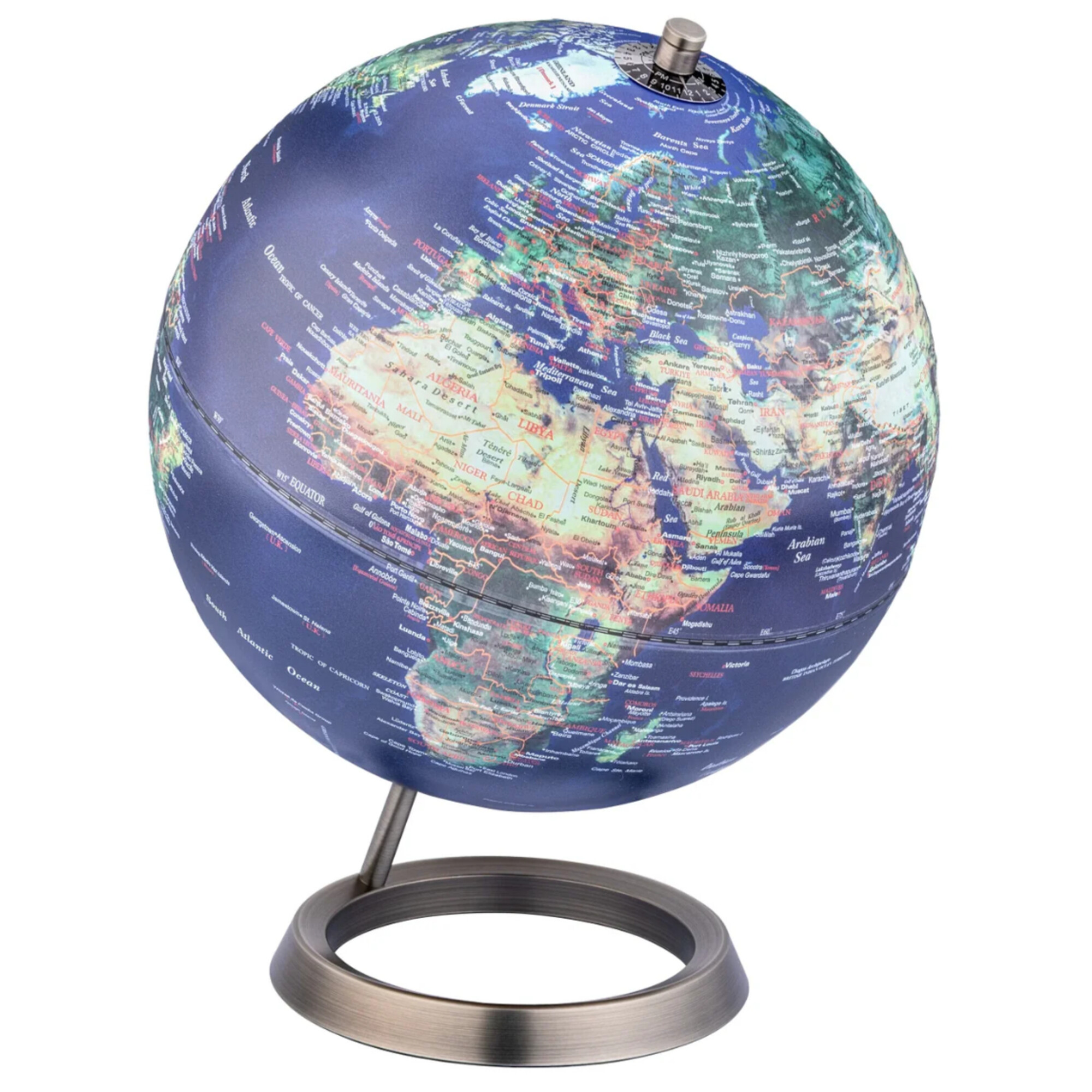 Ein blauer Globus mit metallischem Ständer zeigt Europa, Afrika und Teile Asiens.