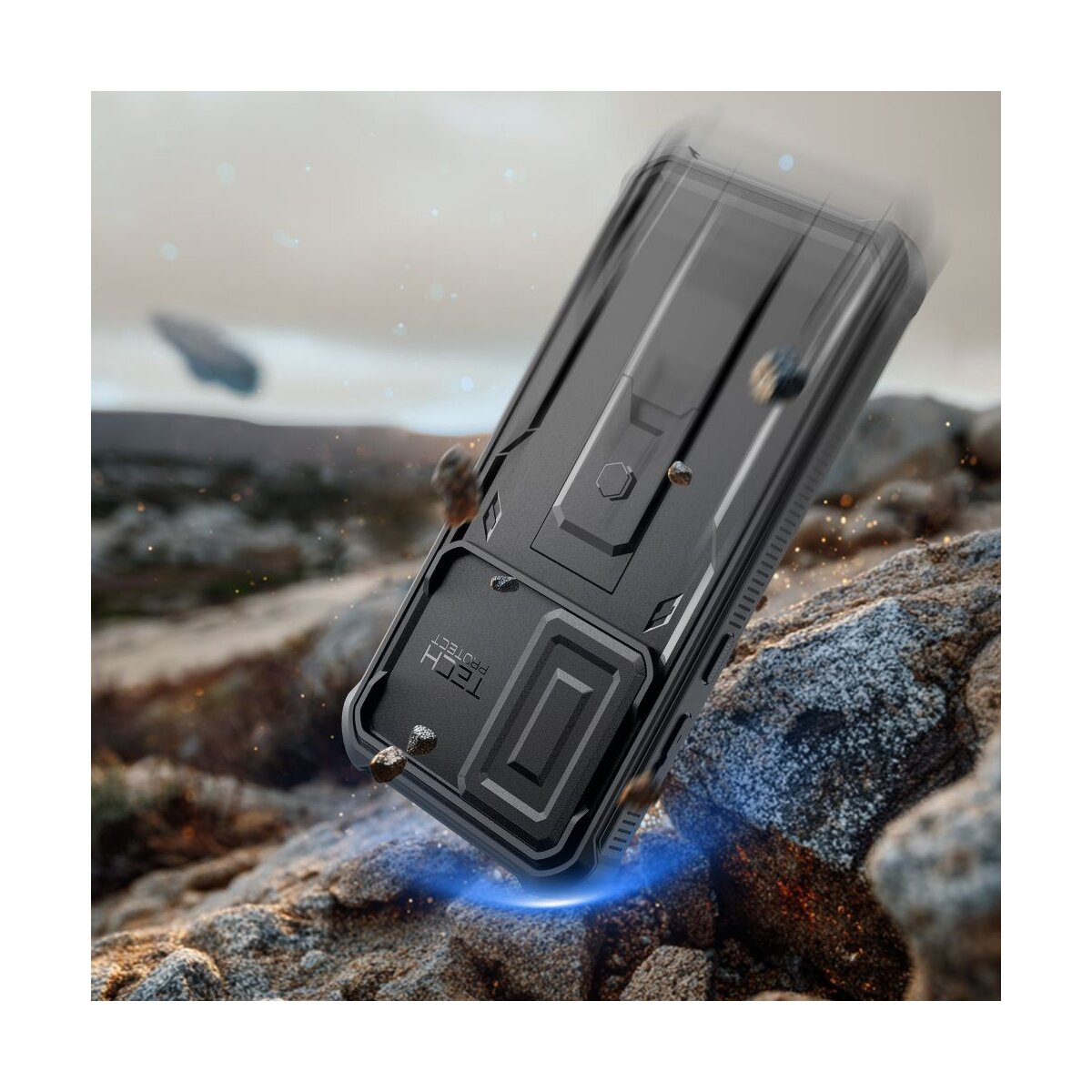 Schwarzes Handyhülle mit Tech Protect Logo auf Felsen.